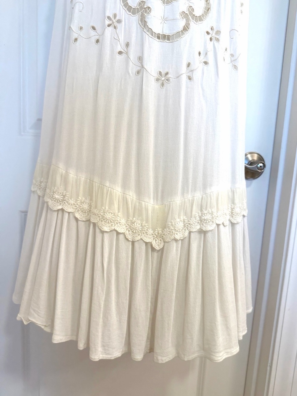 Spell And The Gypsy Isla Bonita Gown - Picture 8 of 10